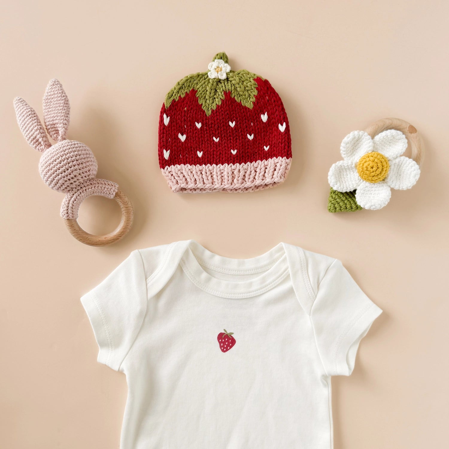 The Blueberry Hill Onesie Strawberry | 0-6m, Onesize image 2