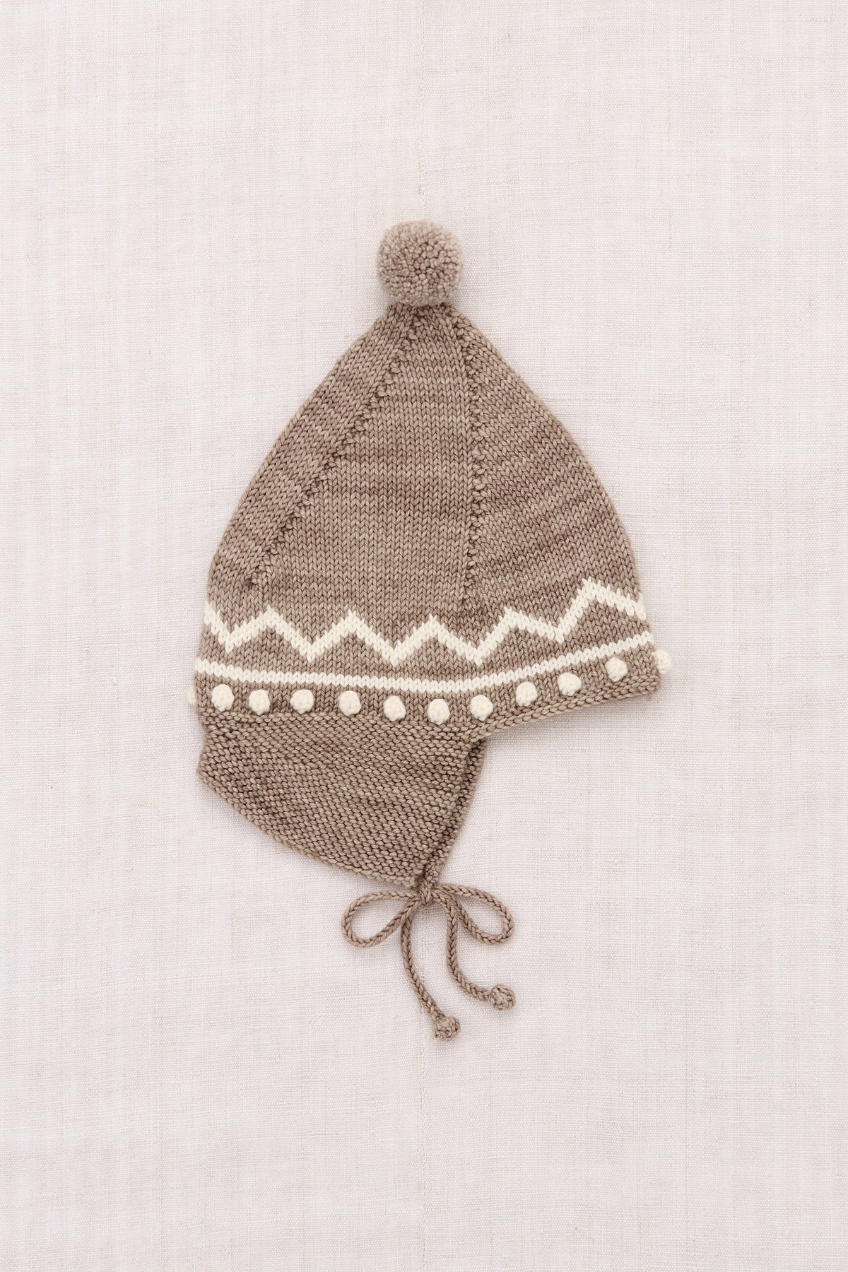 Zig zag pointy peak hat Brut