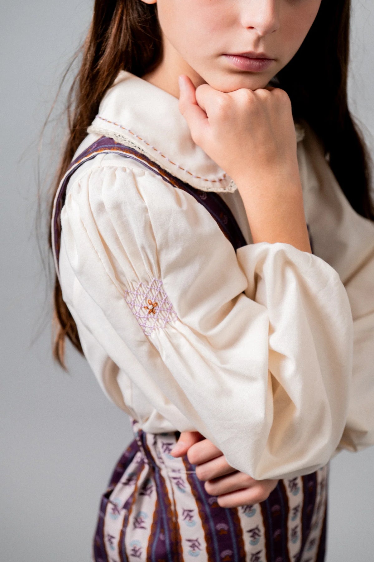 Ivory gauze embroidered with lilac embroidery smocked shirt