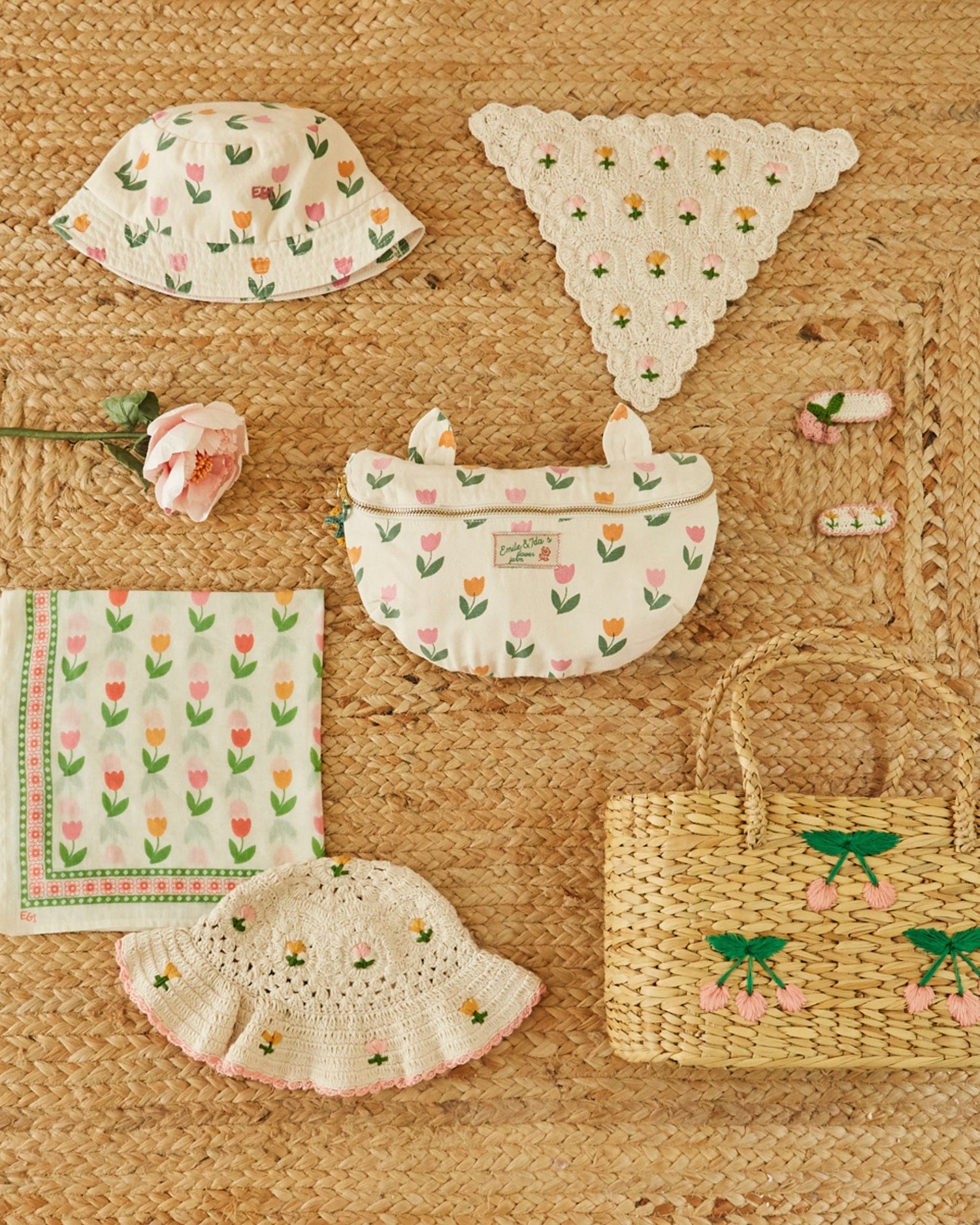 Bandana Ecru tulip crochet