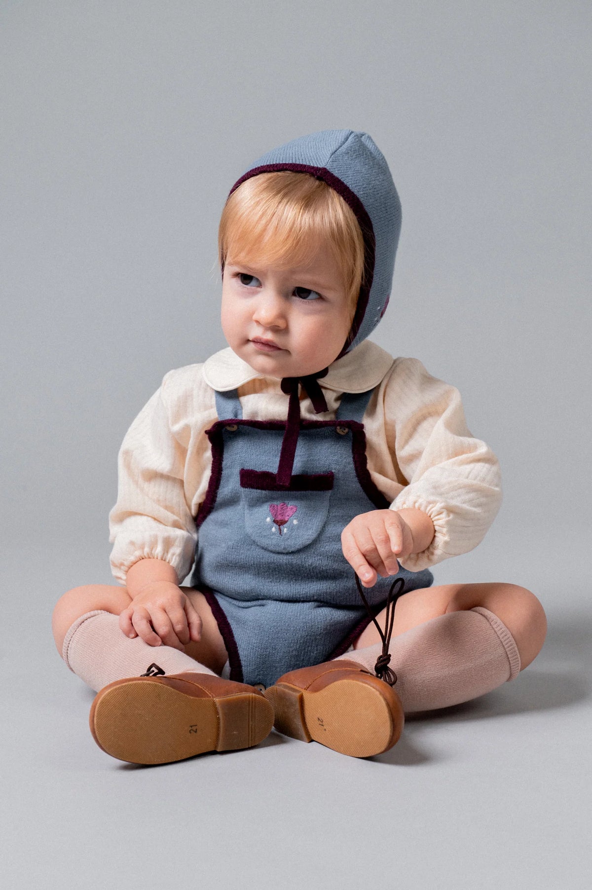 Stone knit embroidered bonnet baby - Knitwear/Punto / Punto