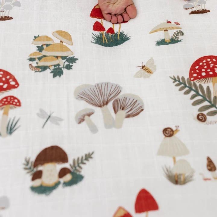 Clementine Kids Mushroom Quilt image 2