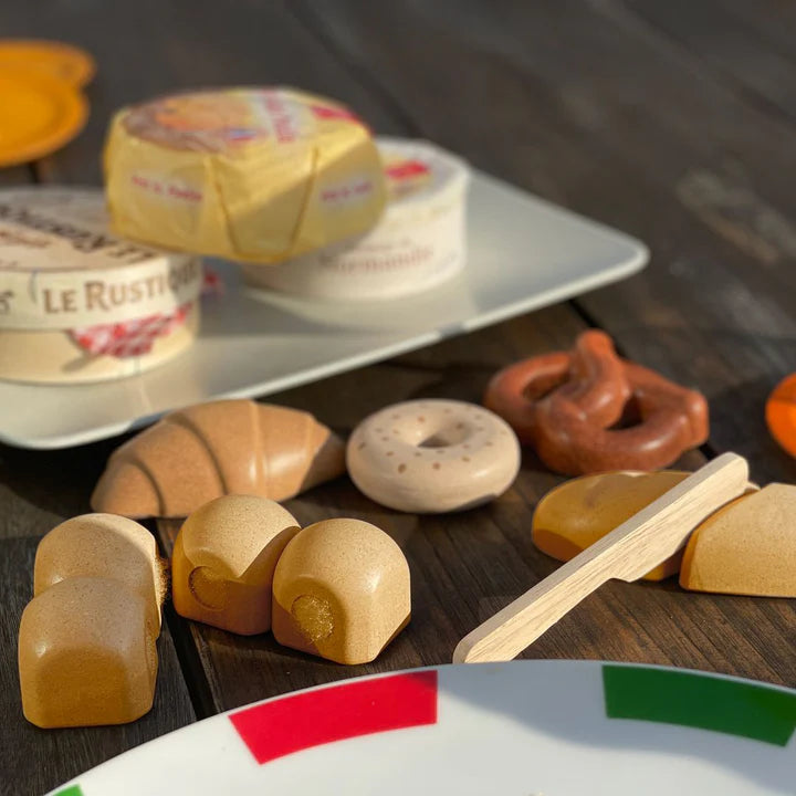 PlanToys Bread Set Wood Toy image 4