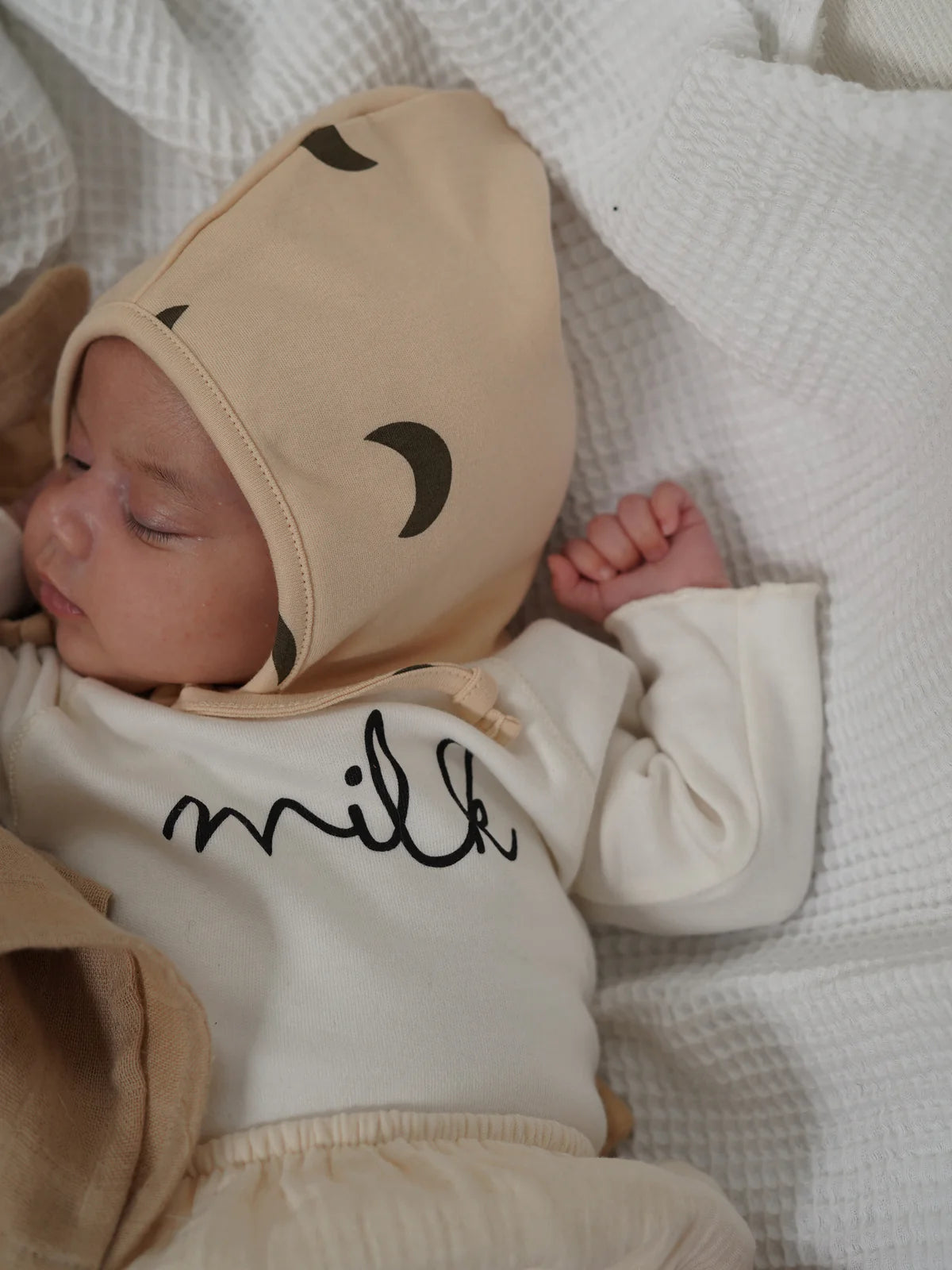 Organic Zoo Desert Midnight Bonnet image 1