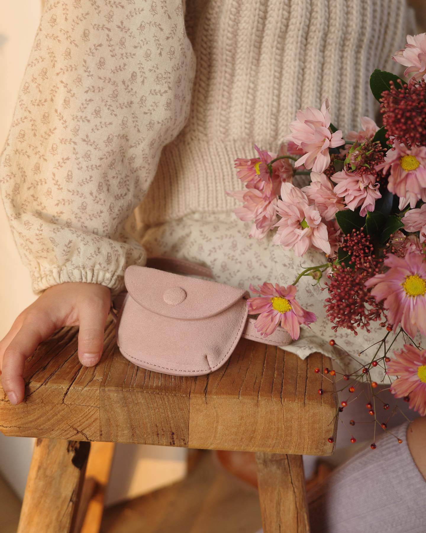 Suede Coin Bag Pink