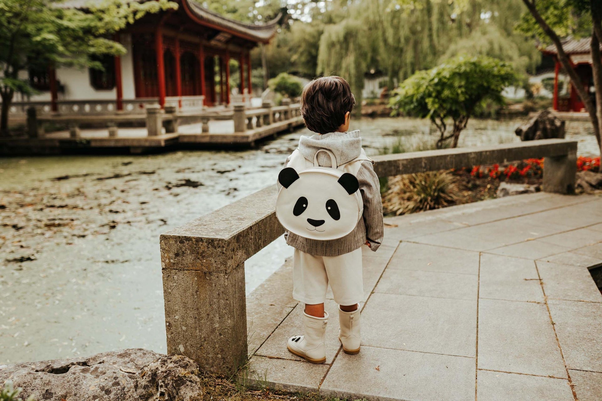 Donsje Umi Schoolbag | Panda image 1