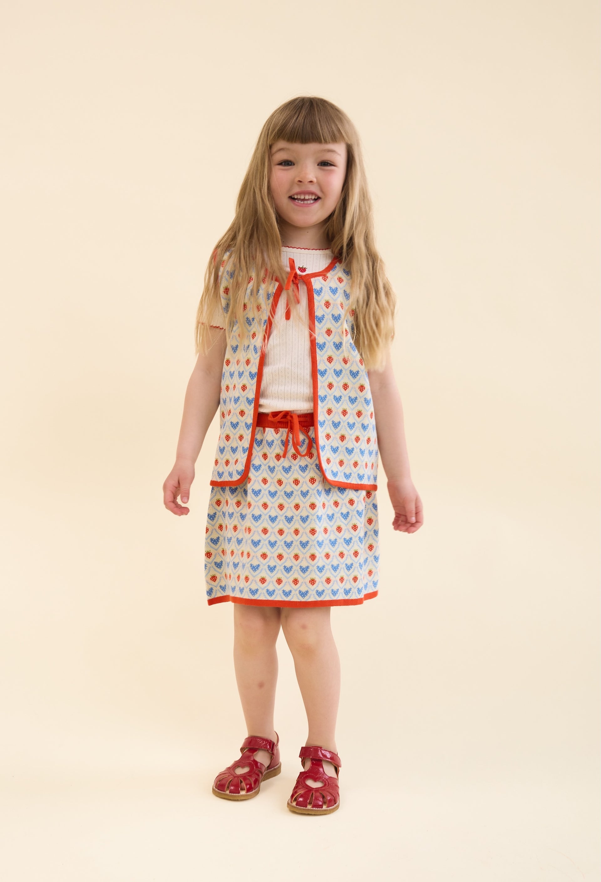 Lea Vest Berry Heart Mix
