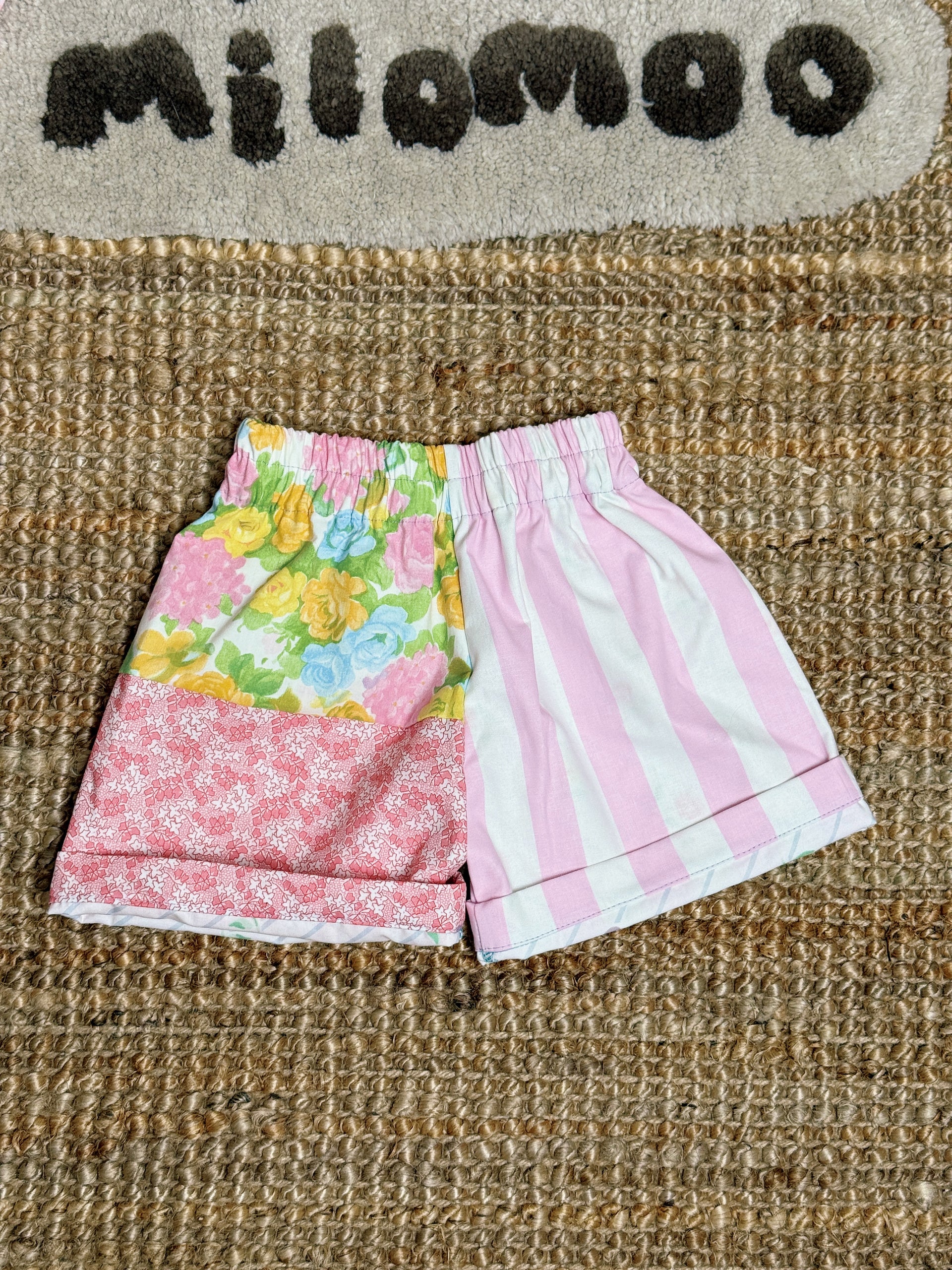 Mmoody Shorts : 2T