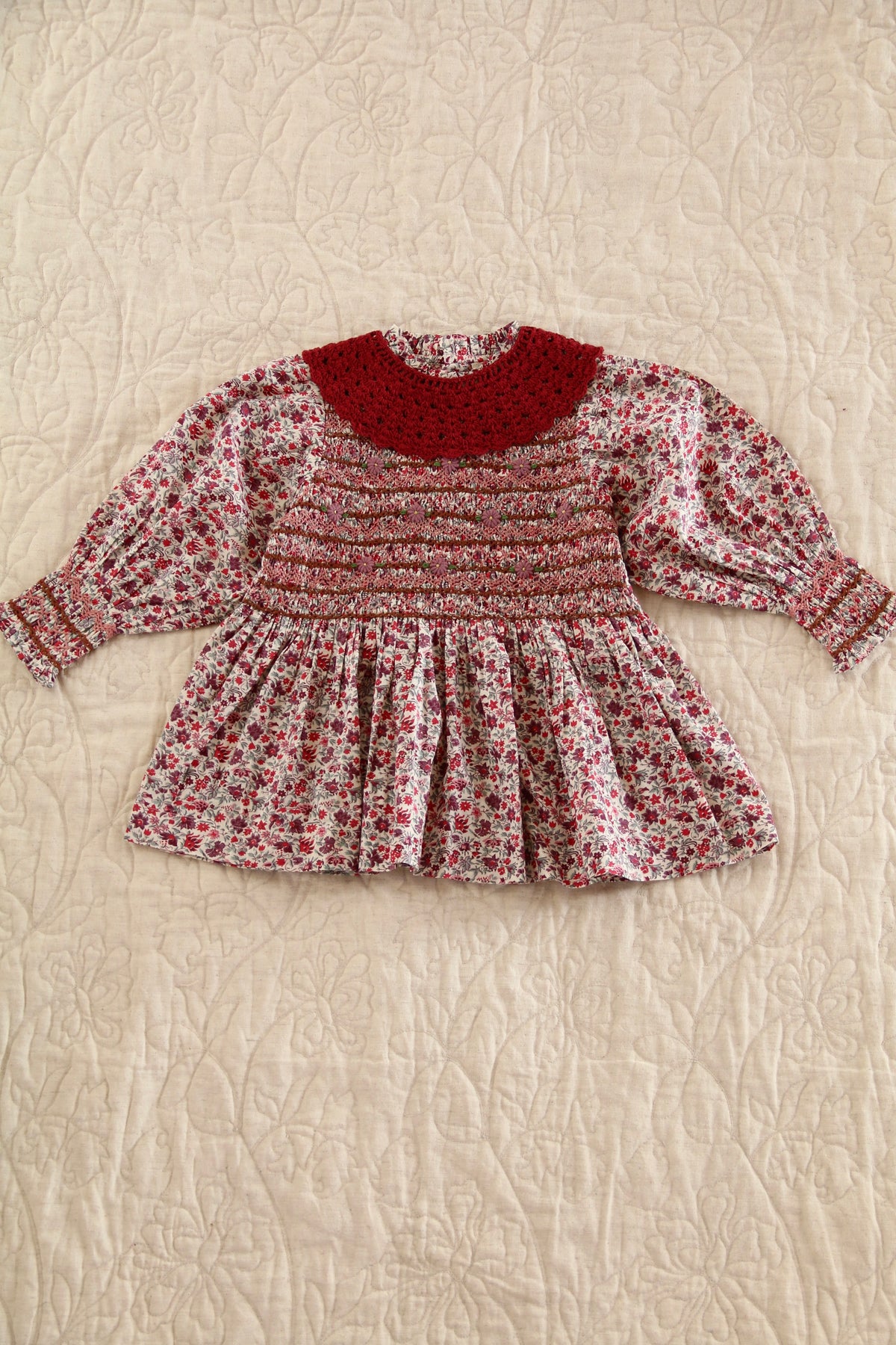 Handsmock Blouse With Crochet Collar Flowers Field Print