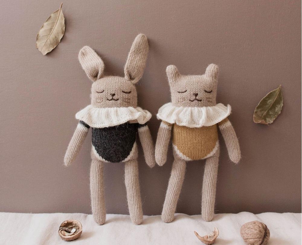 Main Sauvage Kitten knit toy | ochre bodysuit image 1
