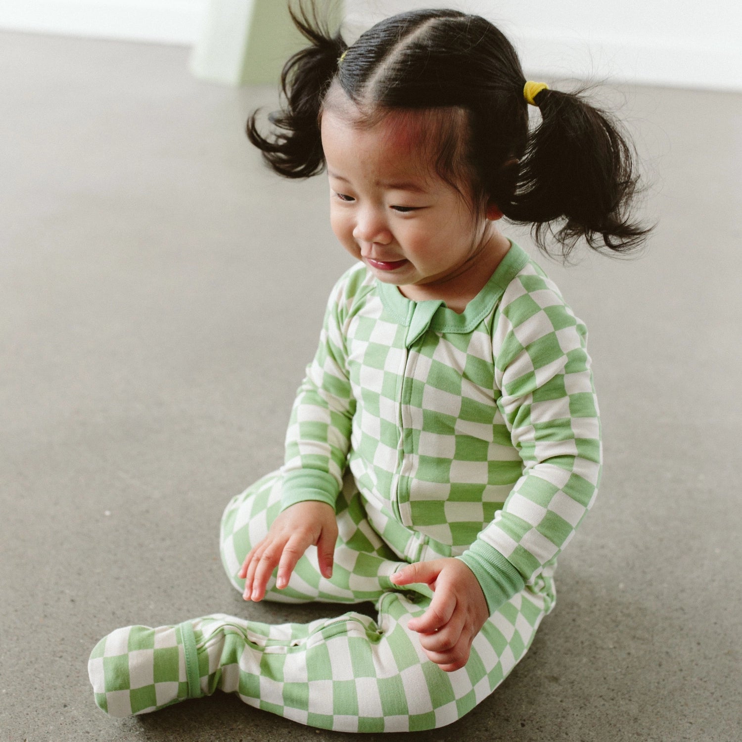 goumikids Grow With You Footie + Snug Fit - Cabana Green image 4