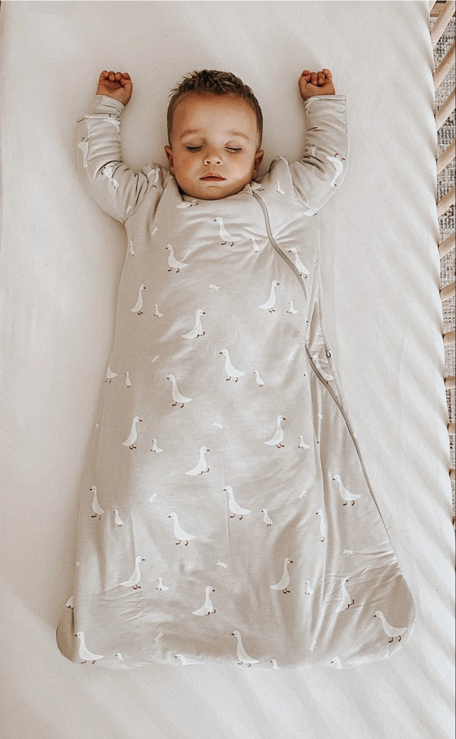 Gunamuna Long Sleeve Sleep Bag 1.0- Goose image 0