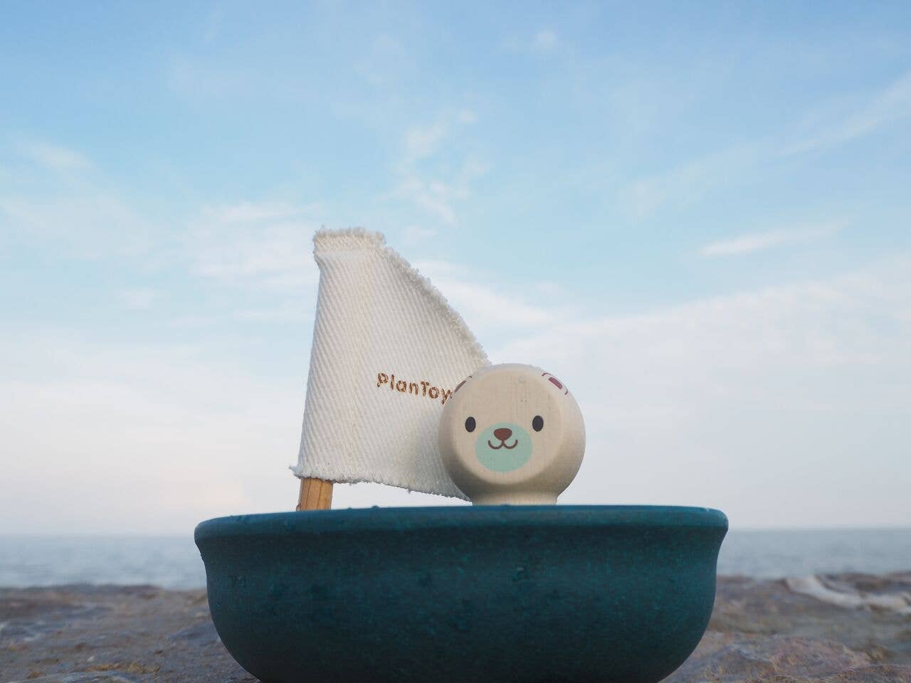PlanToys Sailing Boat - Polar Bear image 0