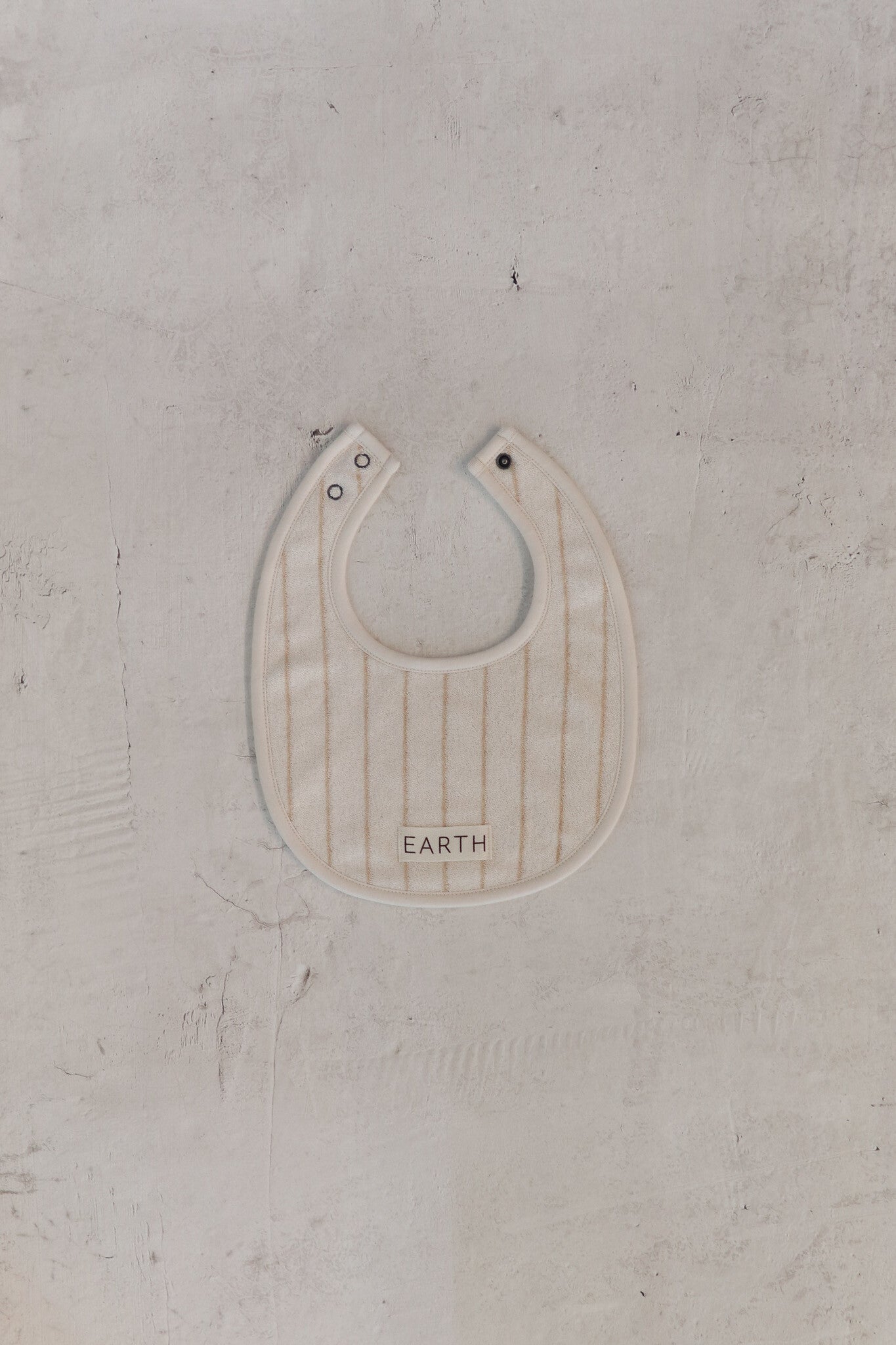 Organic Bib - Beige stripe