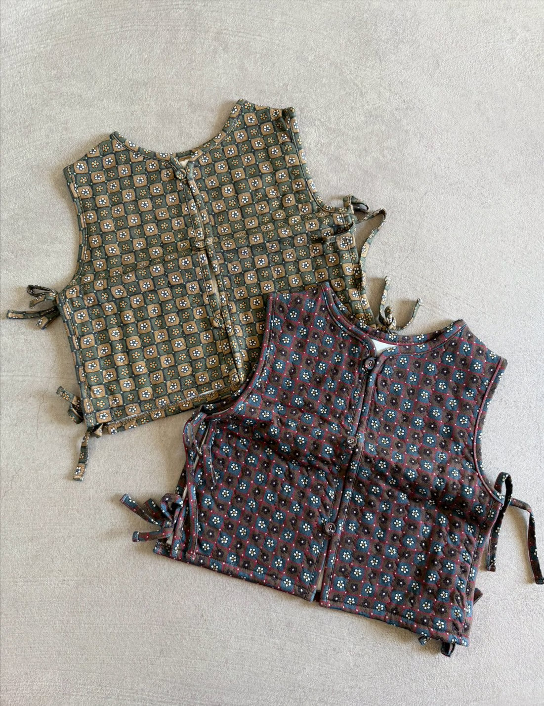 Flower Quilted 2-Way Vest Khaki